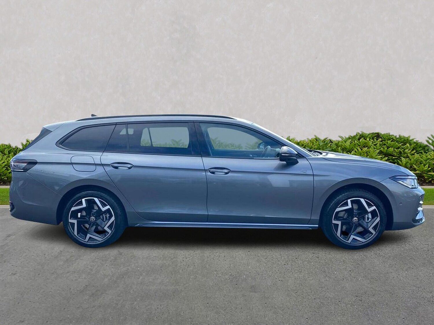 Used Volkswagen Passat 2025 for sale - 76115529: Photo 3