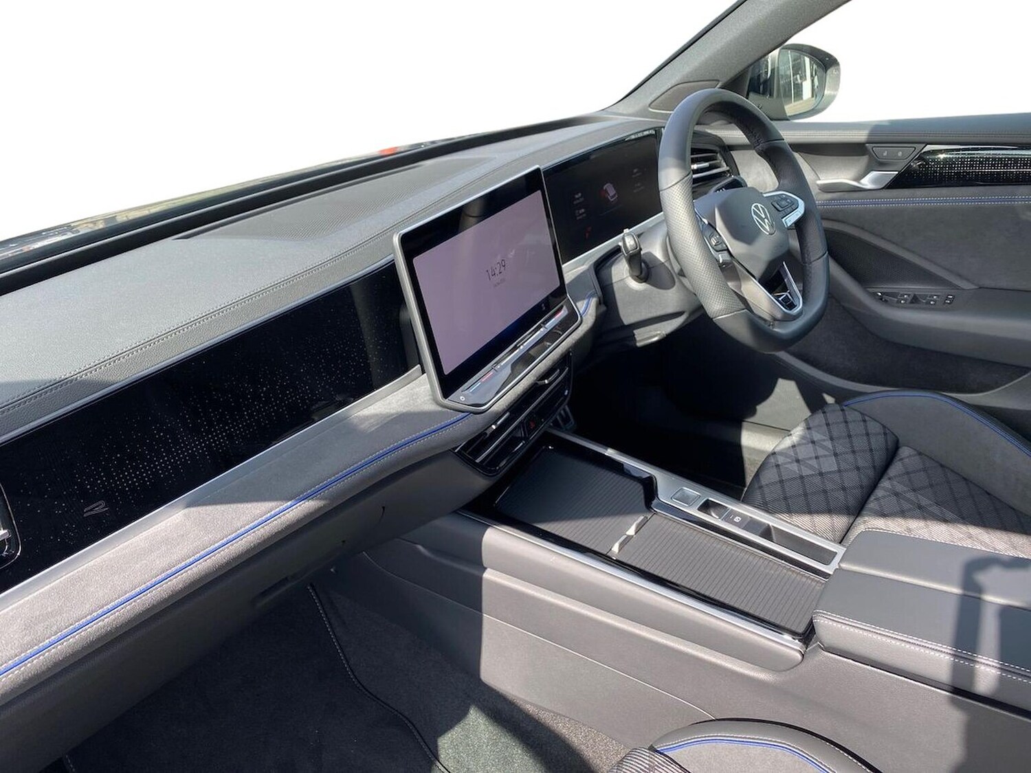Used Volkswagen Passat 2025 for sale - 76115529: Photo 7