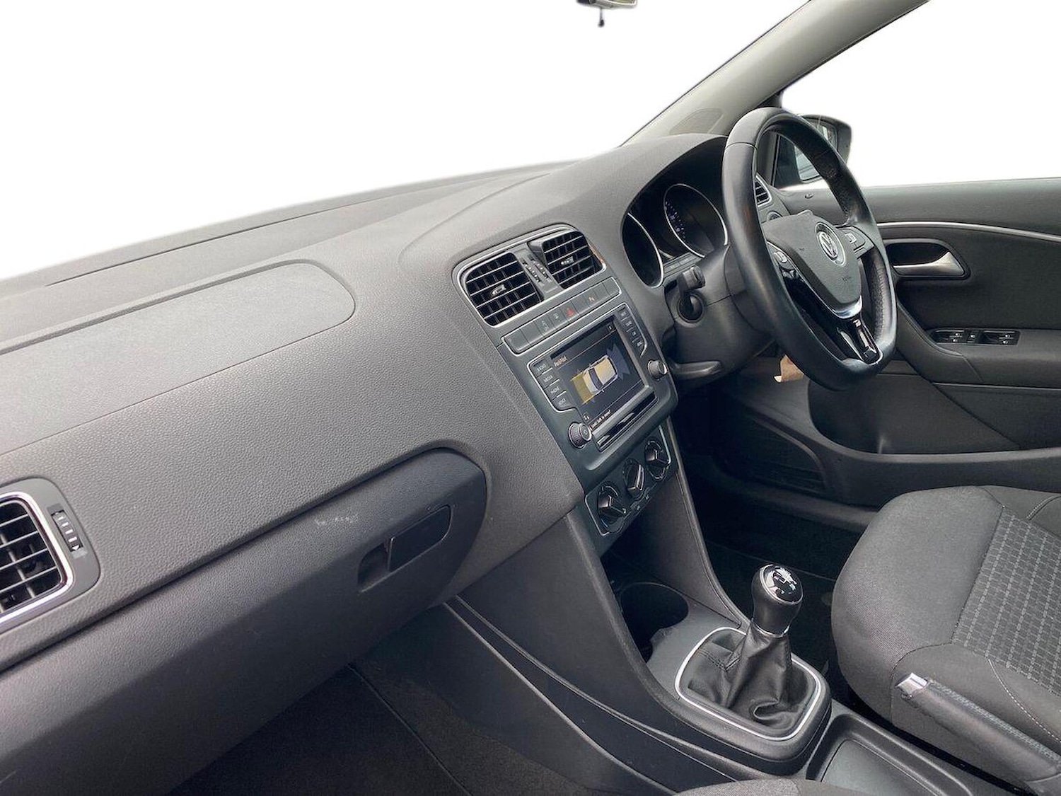 Used Volkswagen Polo 2016 for sale - 76369120: Photo 7