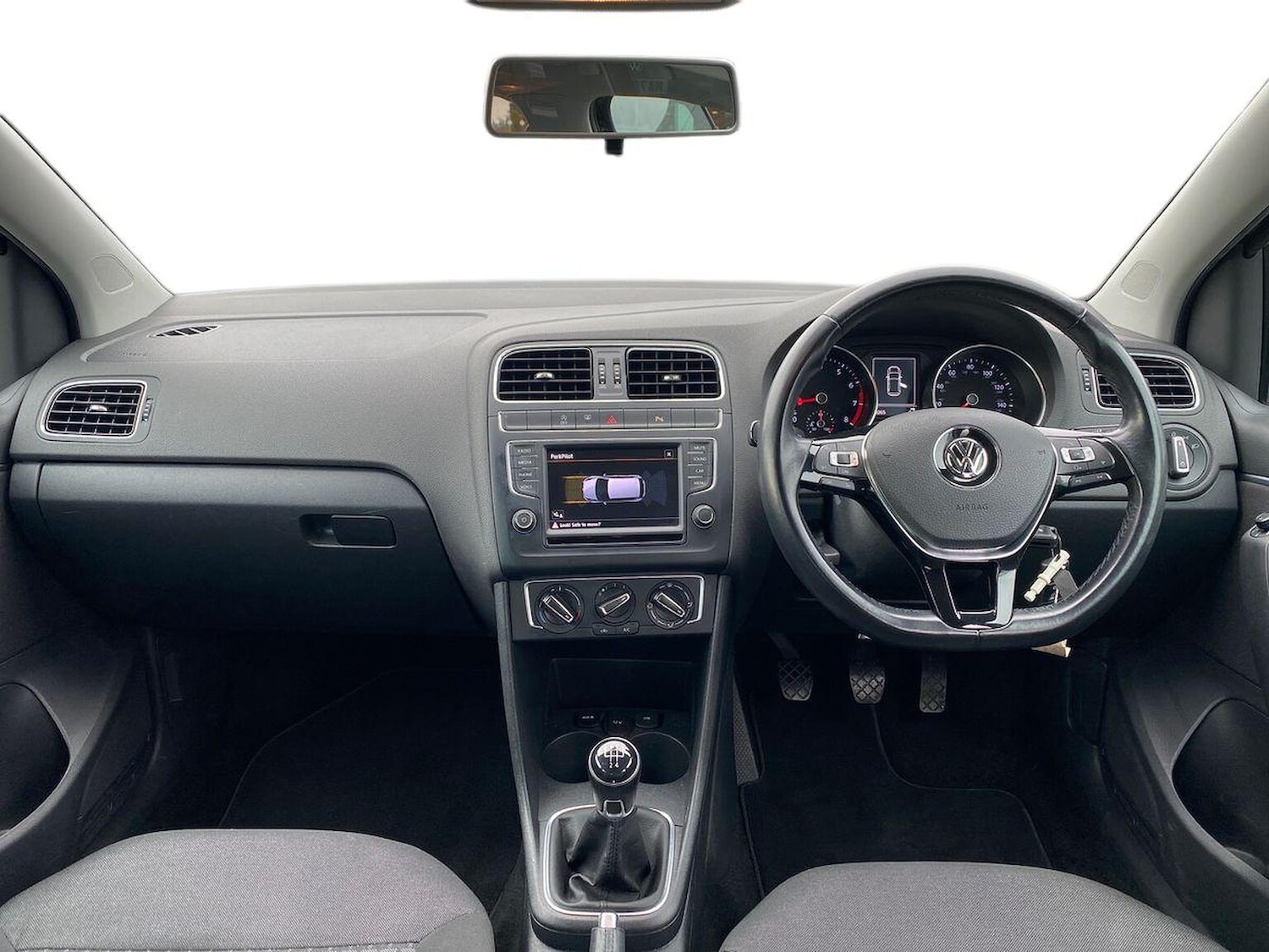 Used Volkswagen Polo 2016 for sale - 76369120: Photo 8