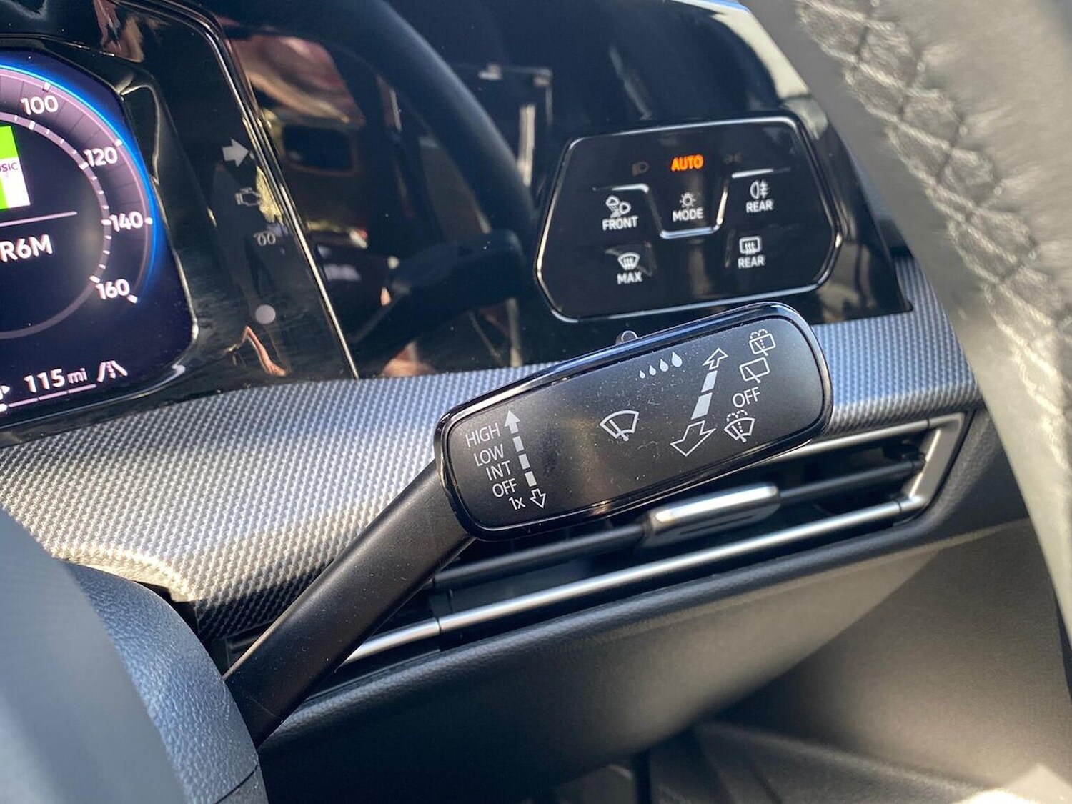 Used Volkswagen Golf 2025 for sale - 77759324: Photo 27