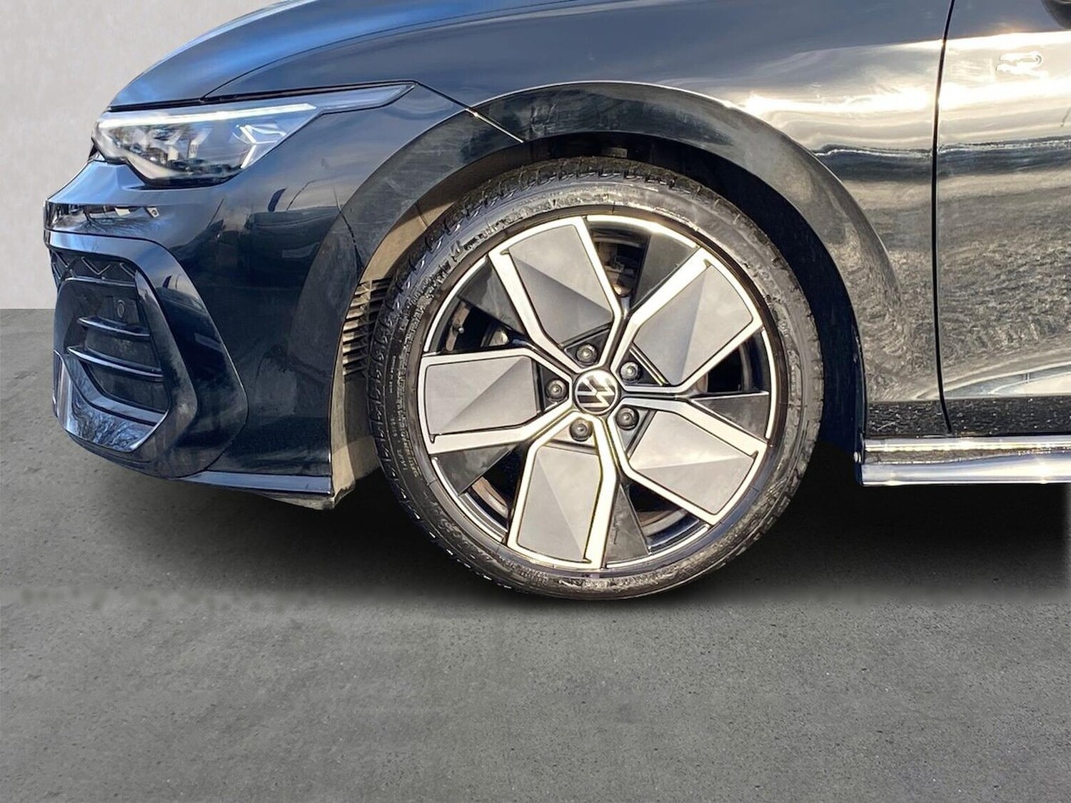 Used Volkswagen Golf 2025 for sale - 77759324: Photo 6