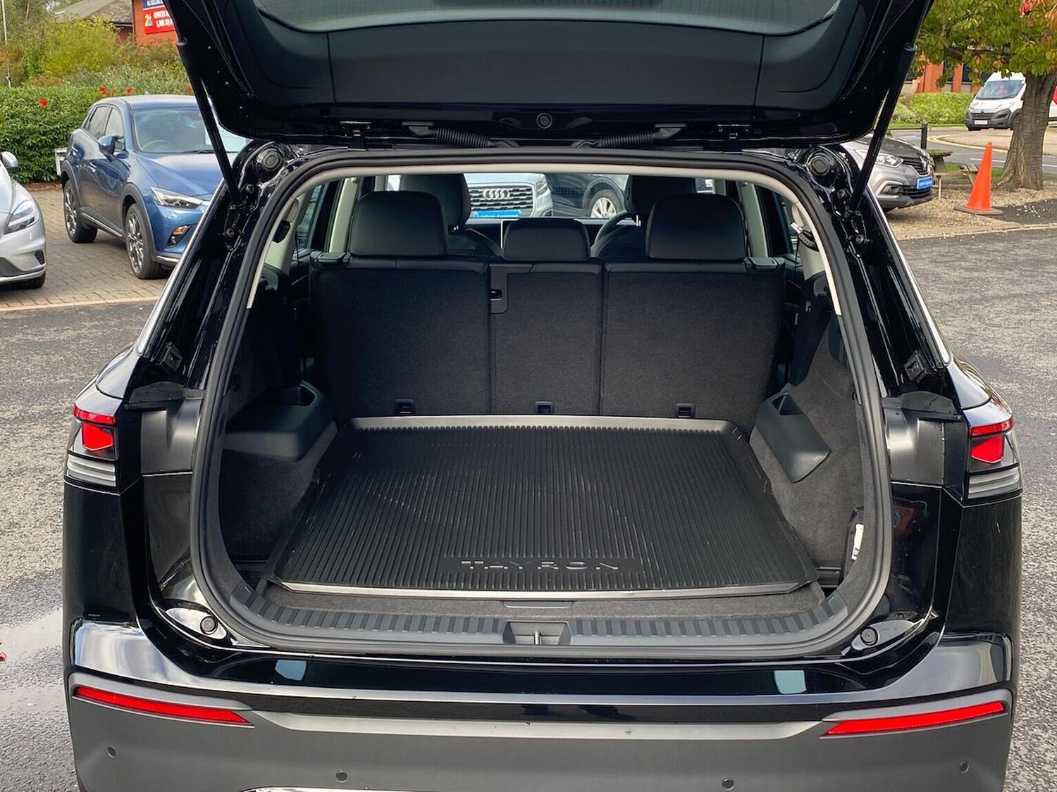 Used Volkswagen Touran 2025 for sale - 76187054: Photo 17