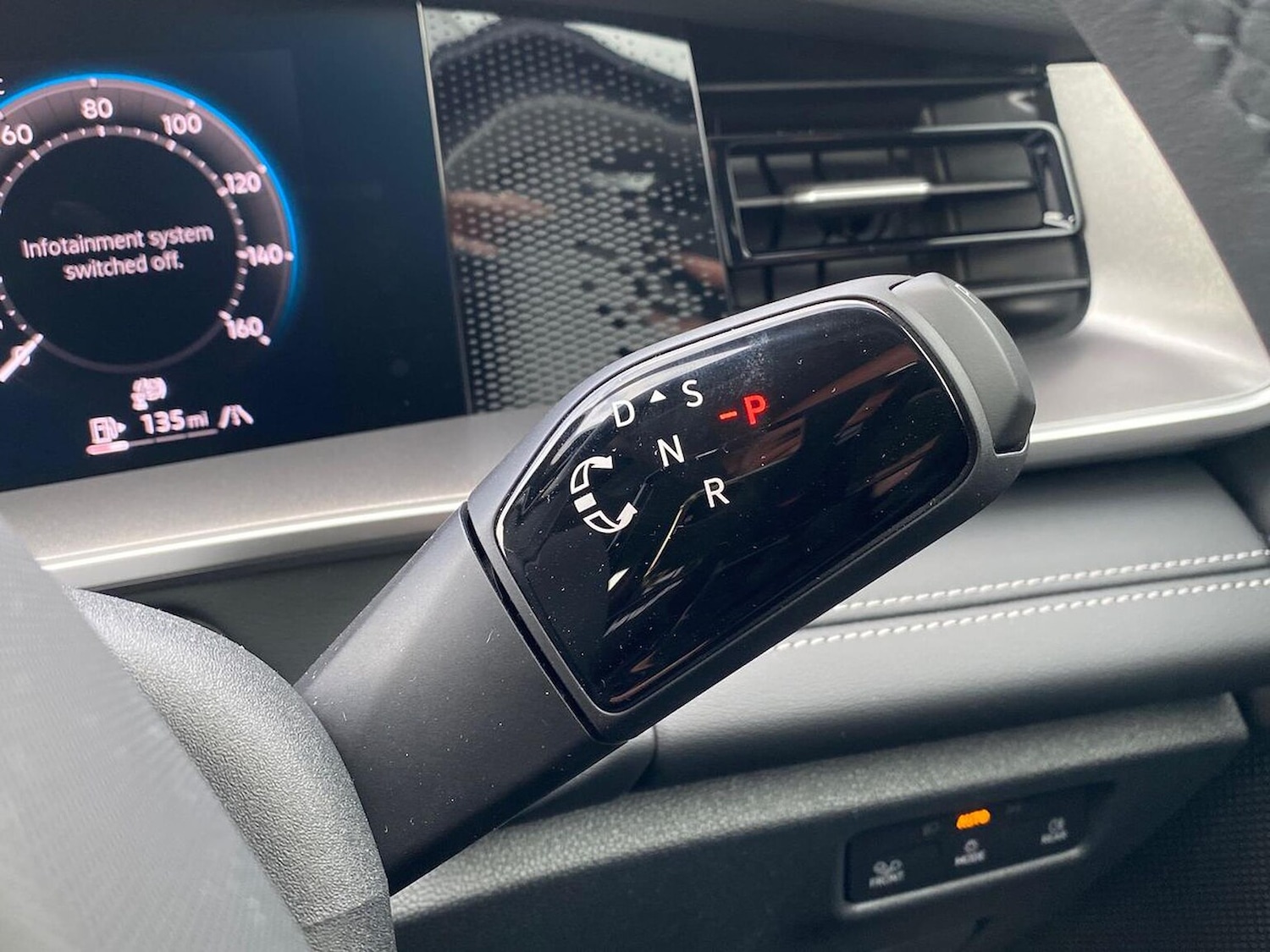 Used Volkswagen Touran 2025 for sale - 76187054: Photo 27