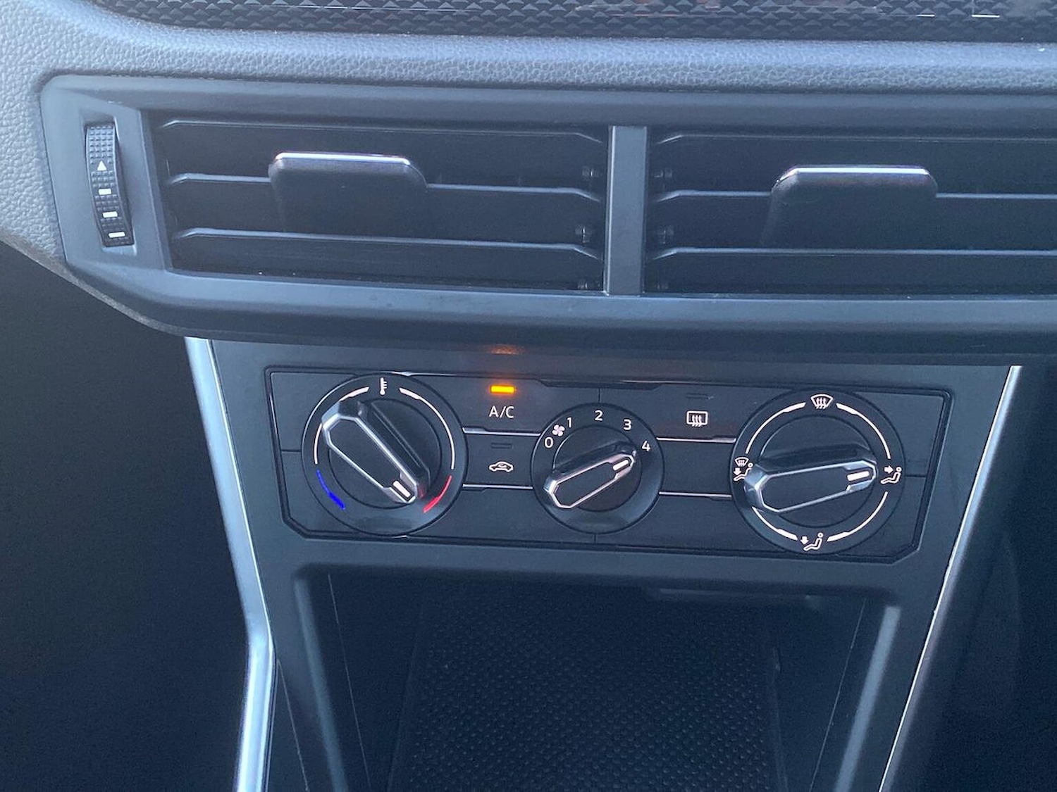 Used Volkswagen Polo 2022 for sale - 76699512: Photo 12