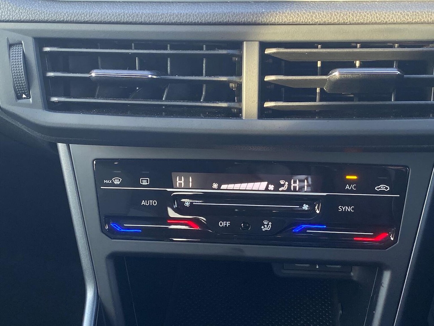 Used Volkswagen Polo 2023 for sale - 76725859: Photo 12