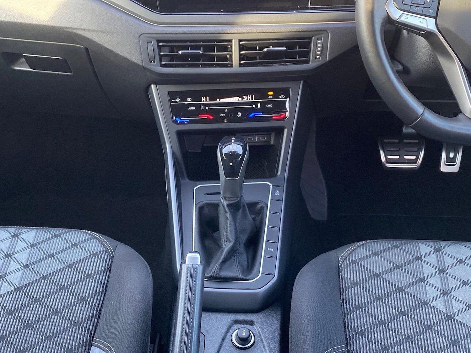 Used Volkswagen Polo 2023 for sale - 76725859: Photo 13