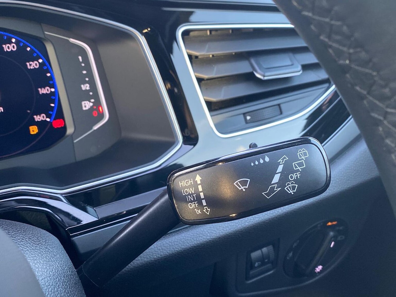 Used Volkswagen Polo 2023 for sale - 76725859: Photo 27