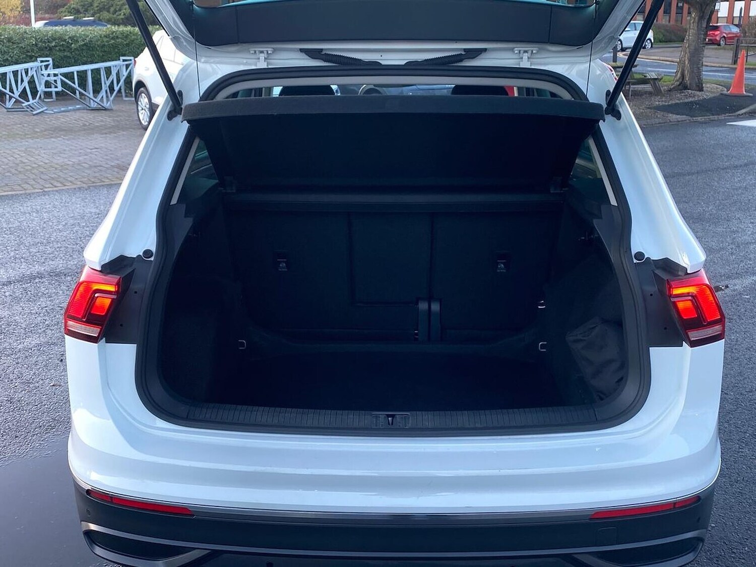 Used Volkswagen Tiguan 2023 for sale - 76751915: Photo 17