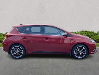 Used Toyota Auris 2018 for sale - 76281163: Photo