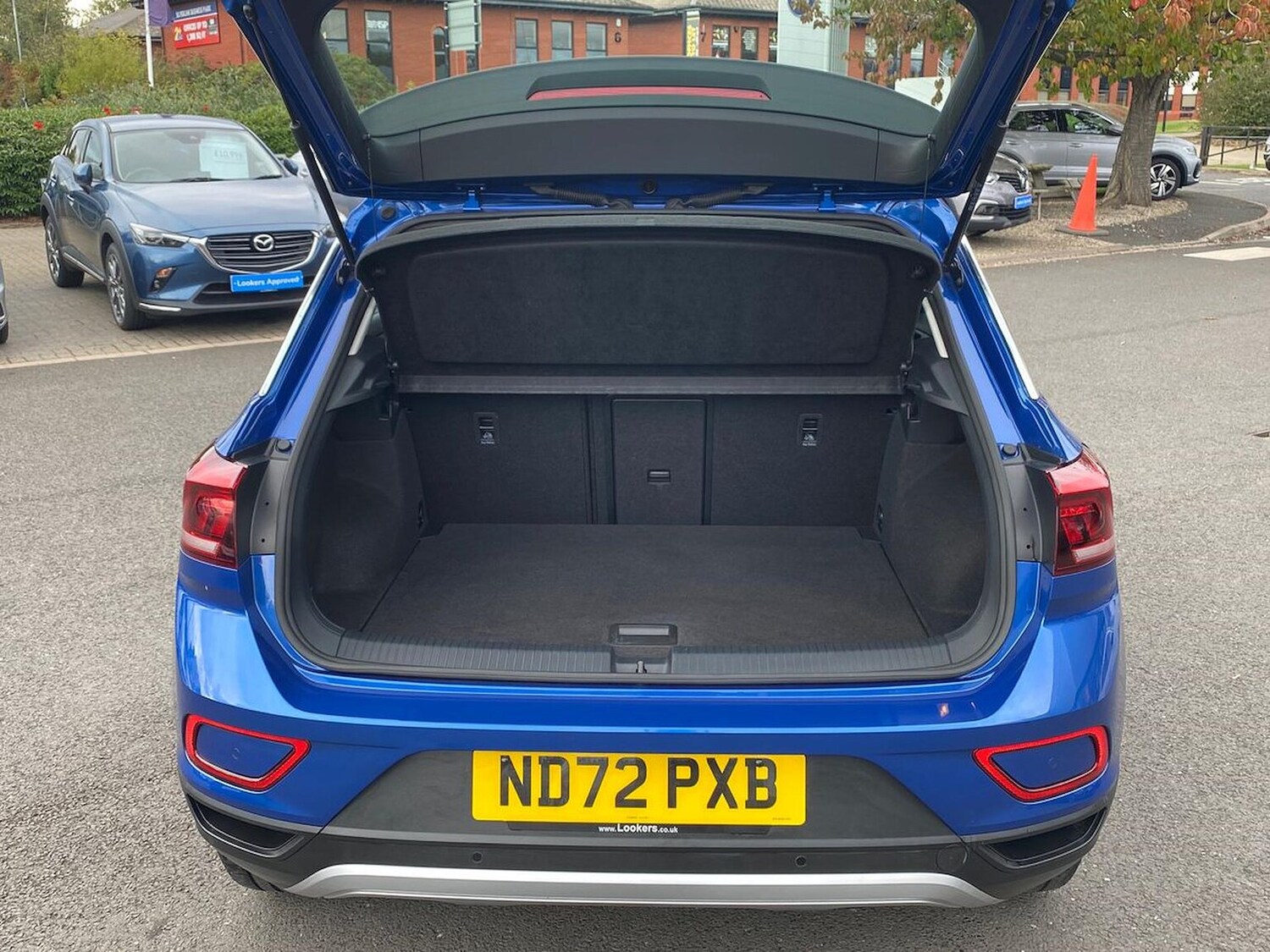 Used Volkswagen T-Roc 2022 for sale - 76206119: Photo 17