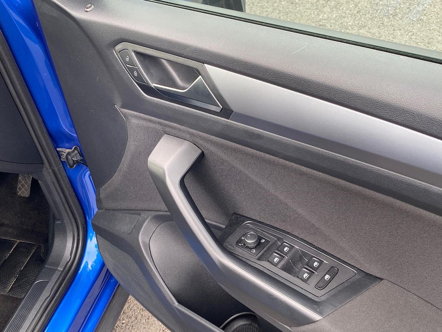 Used Volkswagen T-Roc 2022 for sale - 76206119: Photo 21
