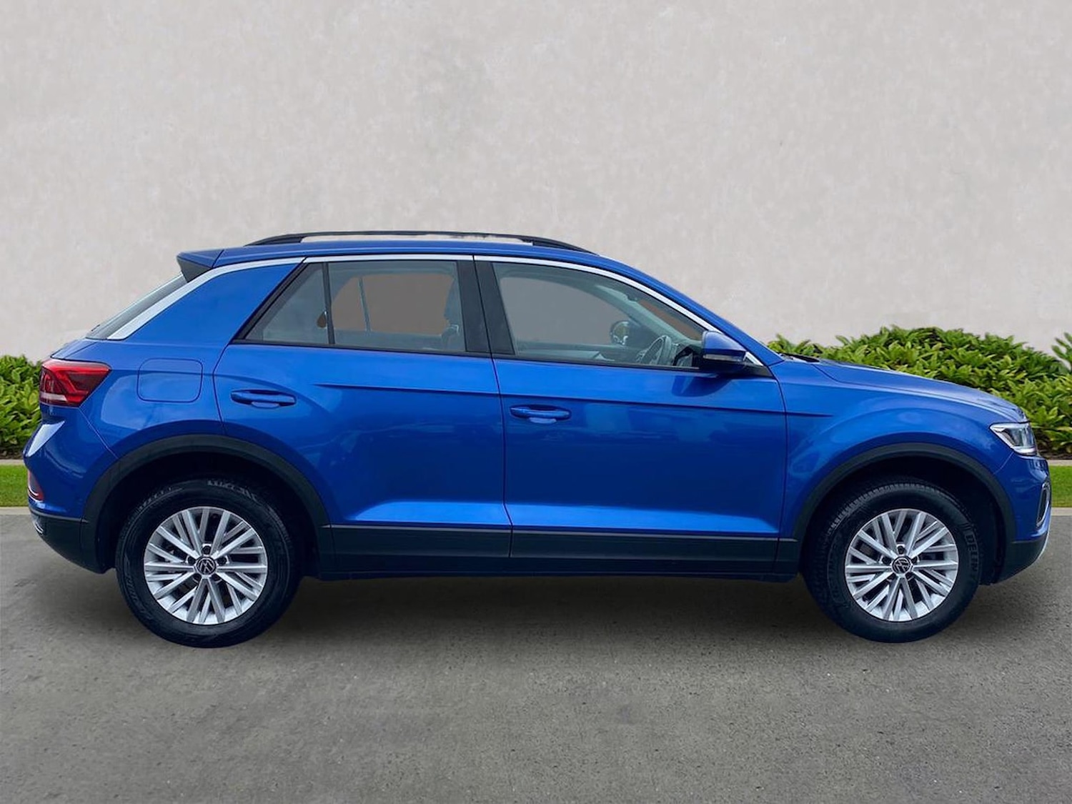 Used Volkswagen T-Roc 2022 for sale - 76206119: Photo 3