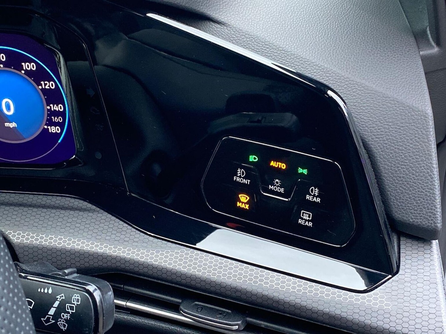 Used Volkswagen Golf 2020 for sale - 76821699: Photo 22