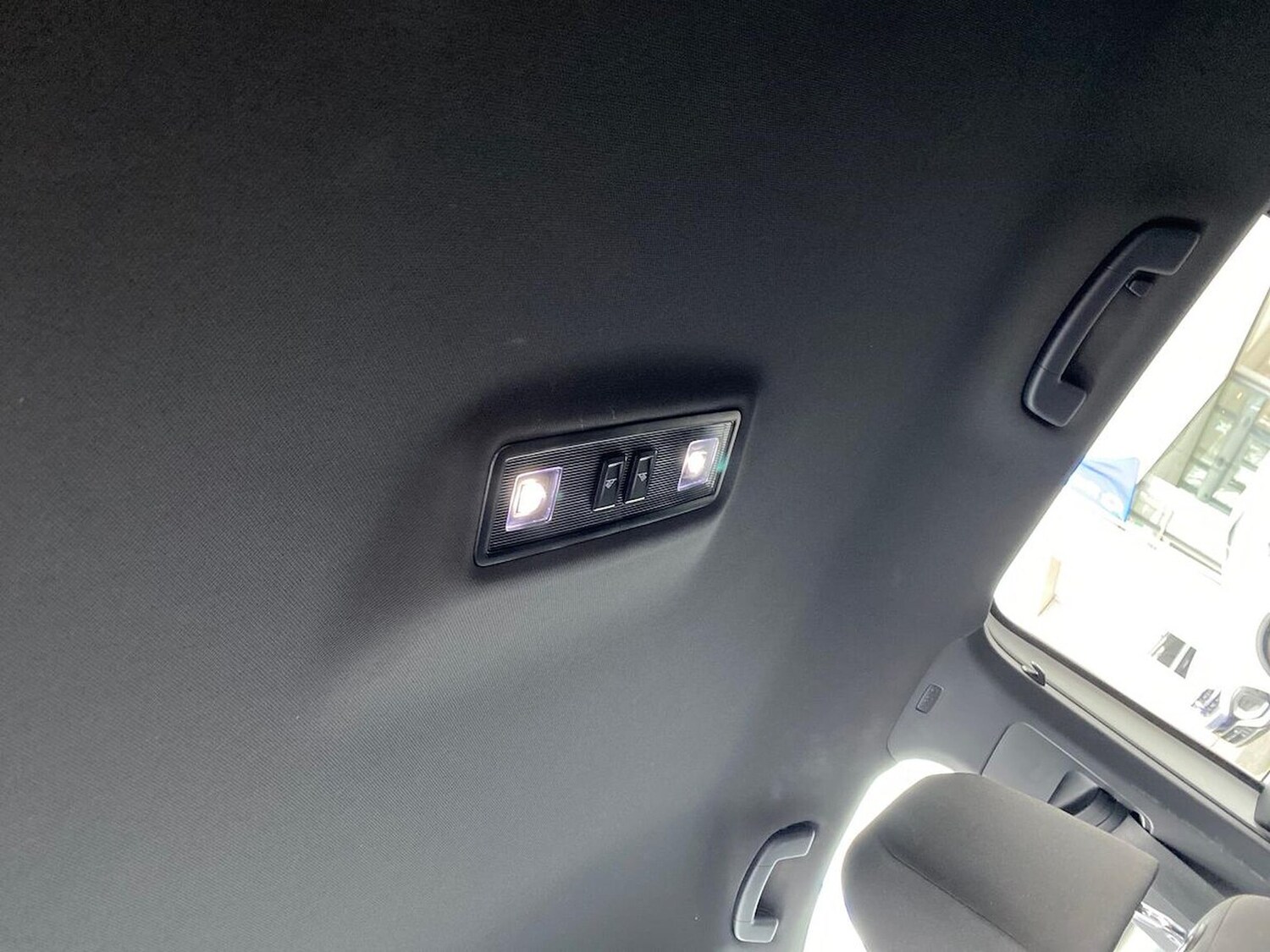 Used Volkswagen T-Roc 2021 for sale - 76578330: Photo 30