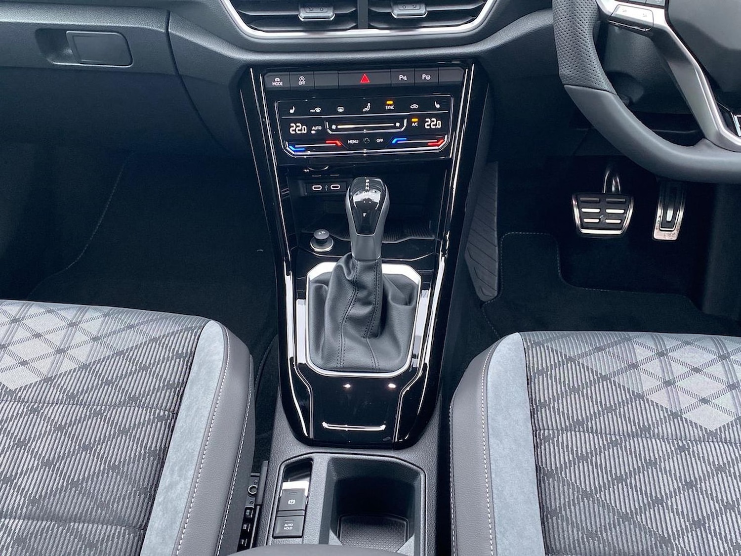 Used Volkswagen T-Roc 2025 for sale - 76492374: Photo 13