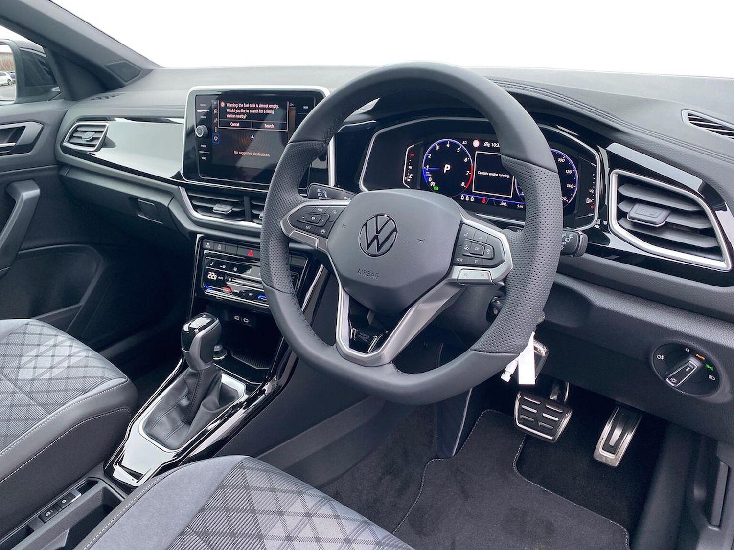 Used Volkswagen T-Roc 2025 for sale - 76492374: Photo 15