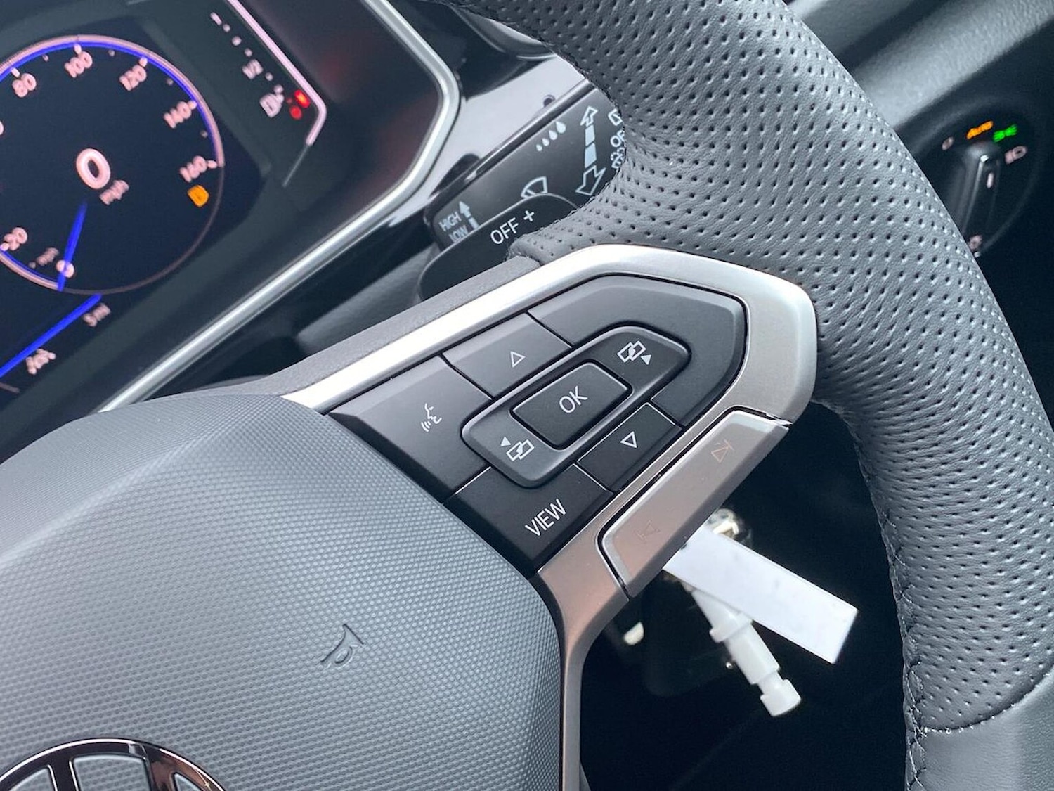 Used Volkswagen T-Roc 2025 for sale - 76492374: Photo 25