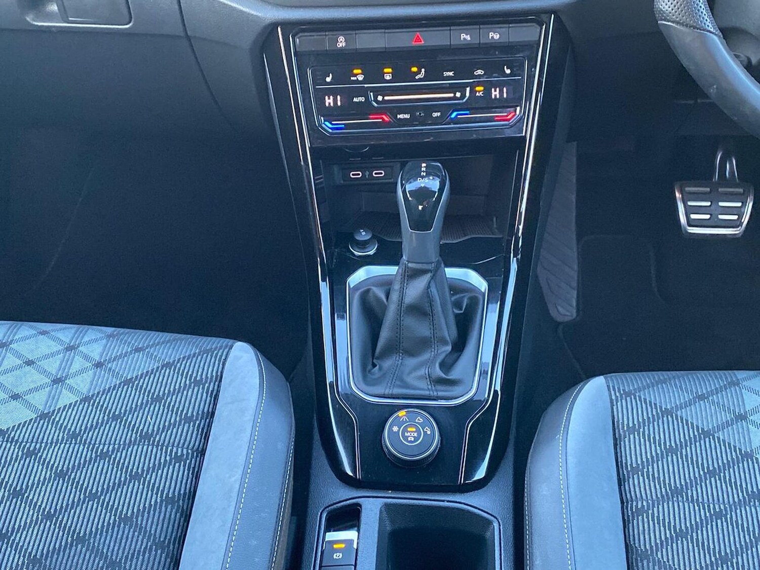 Used Volkswagen T-Roc 2022 for sale - 76860037: Photo 13