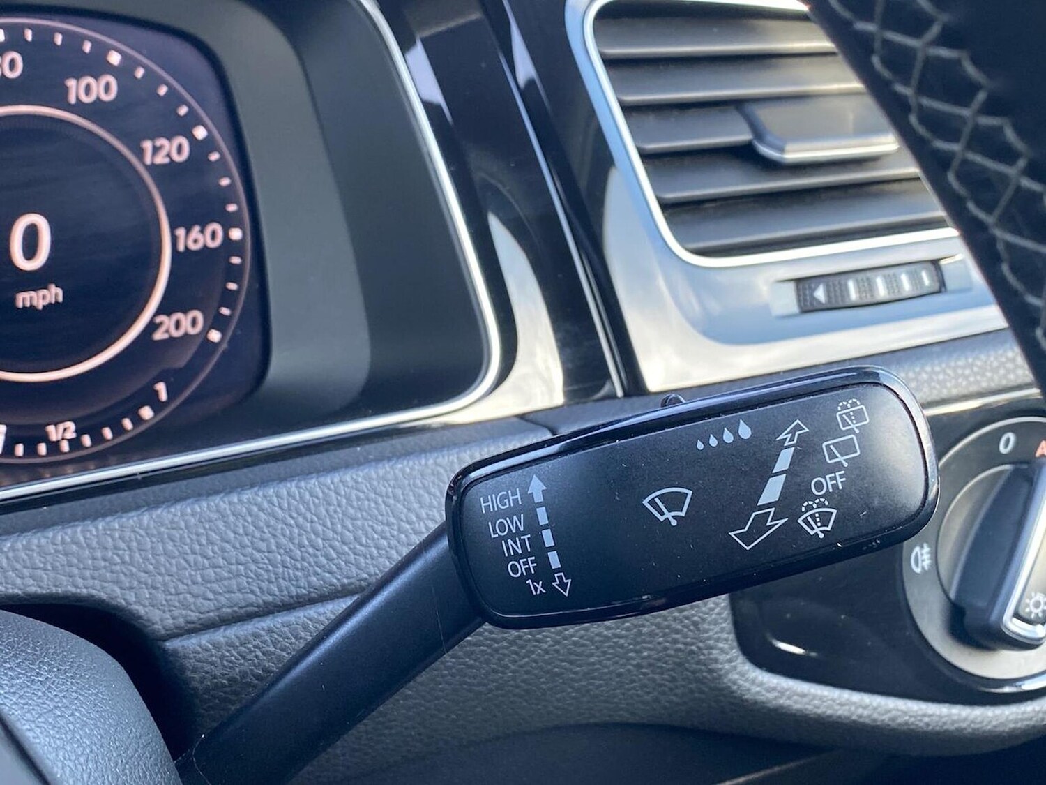 Used Volkswagen Golf 2019 for sale - 78195038: Photo 27