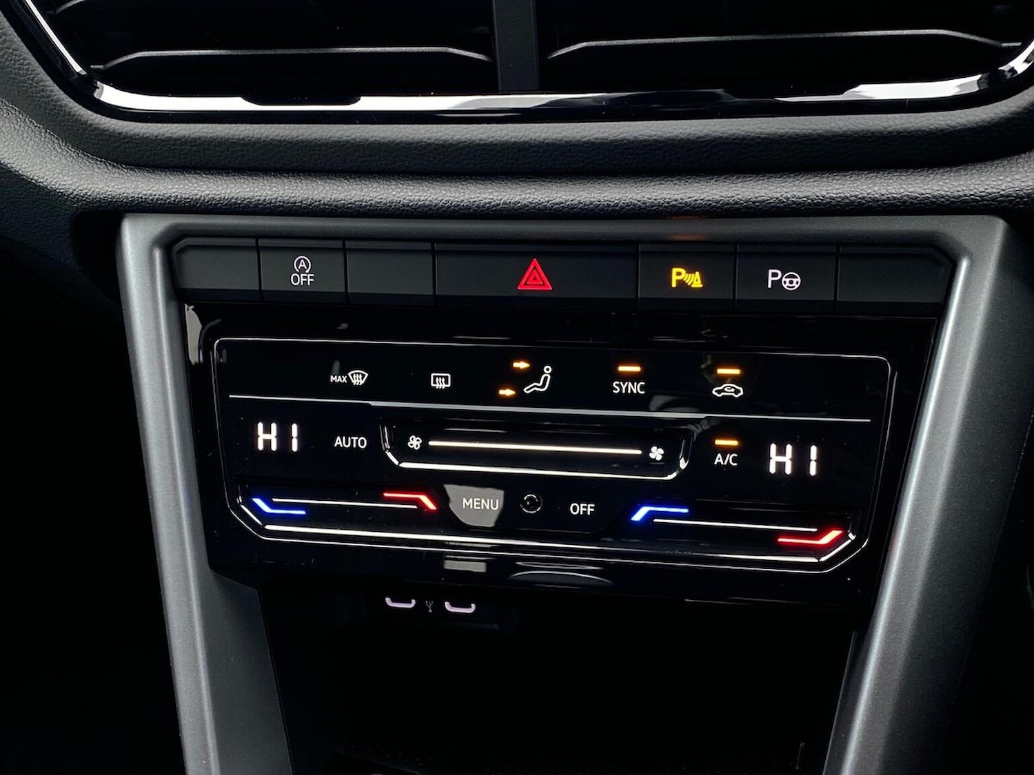 Used Volkswagen T-Roc 2026 for sale - 77896265: Photo 12