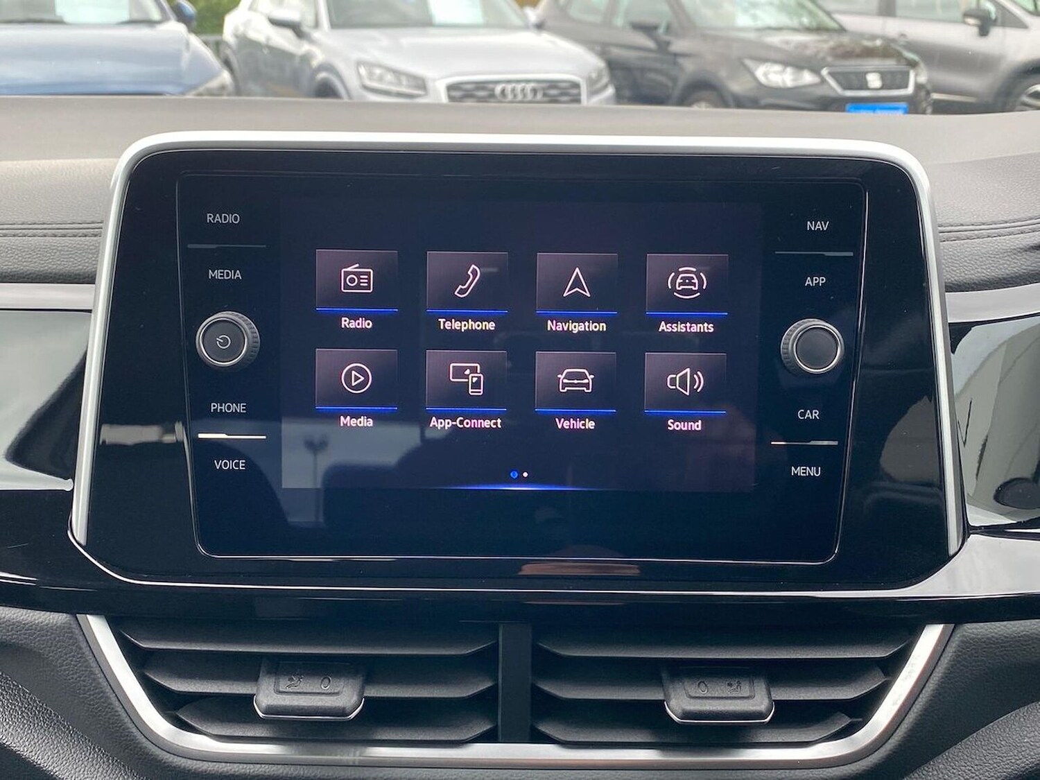 Used Volkswagen T-Roc 2022 for sale - 76206091: Photo 11