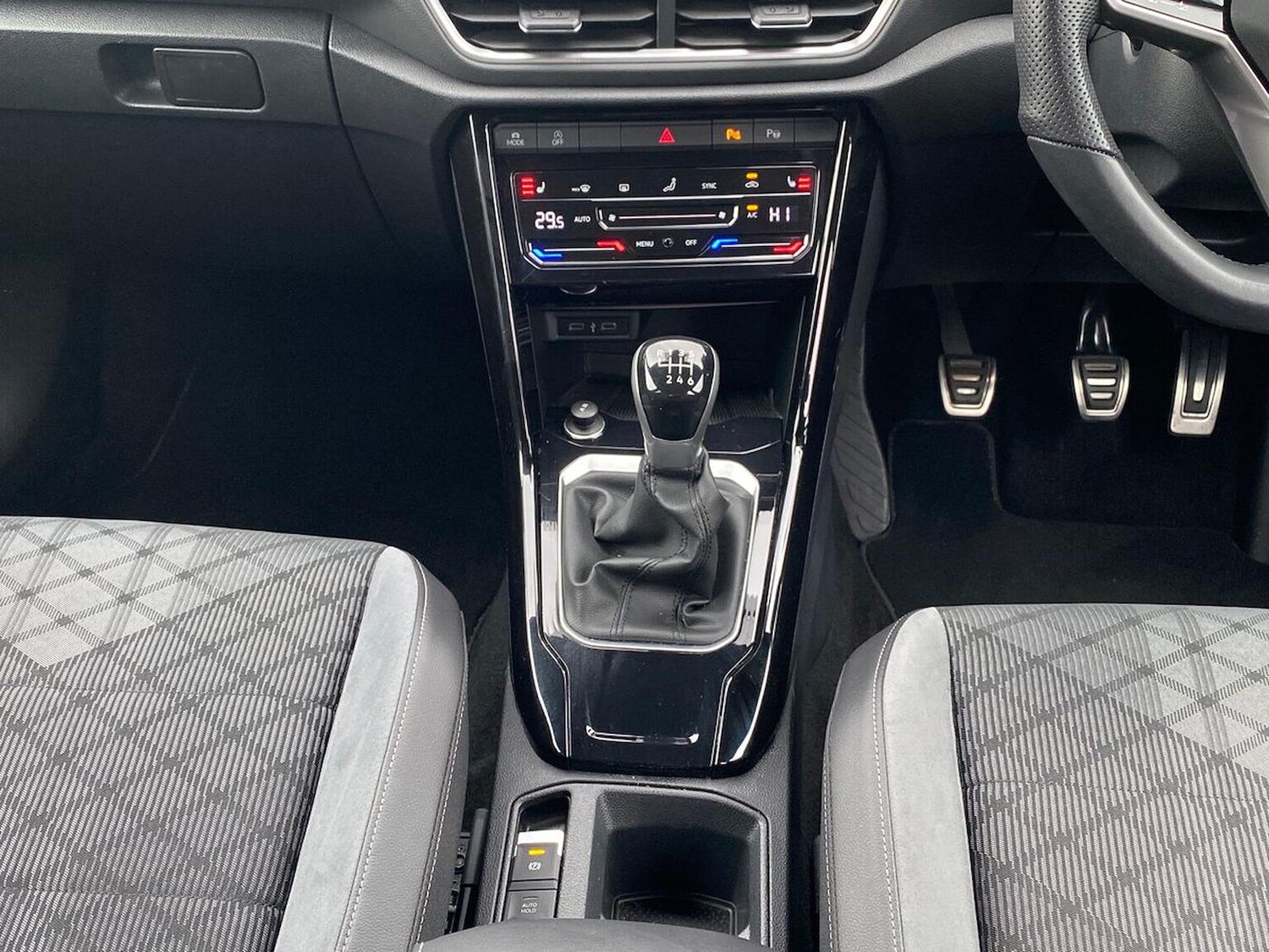 Used Volkswagen T-Roc 2022 for sale - 76206091: Photo 13