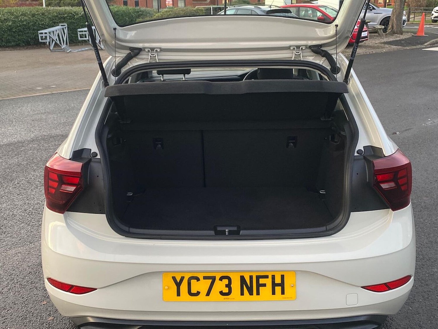 Used Volkswagen Polo 2023 for sale - 76725863: Photo 17