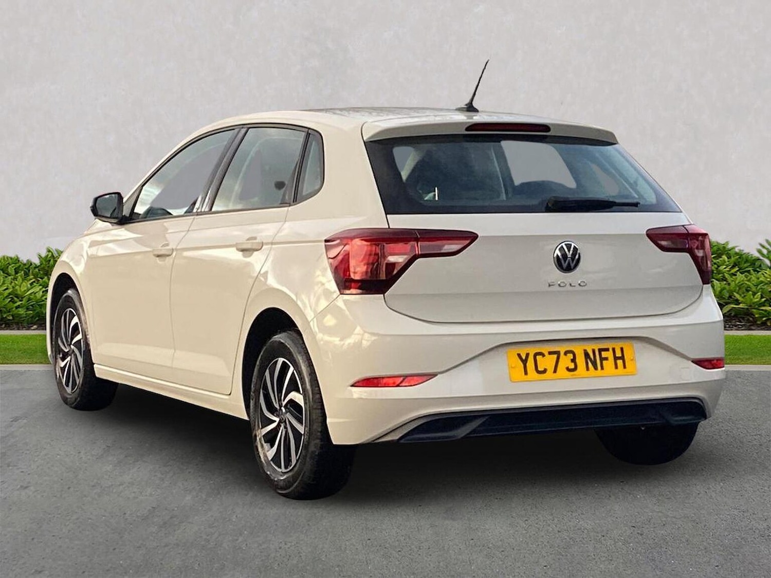 Used Volkswagen Polo 2023 for sale - 76725863: Photo 2