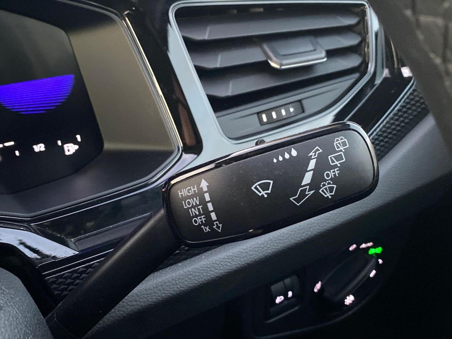 Used Volkswagen Polo 2023 for sale - 76725863: Photo 25