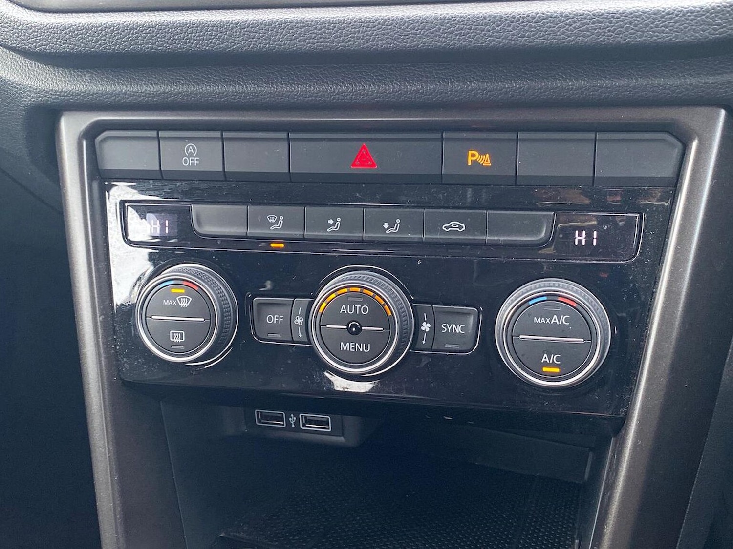 Used Volkswagen T-Roc 2020 for sale - 76571020: Photo 12