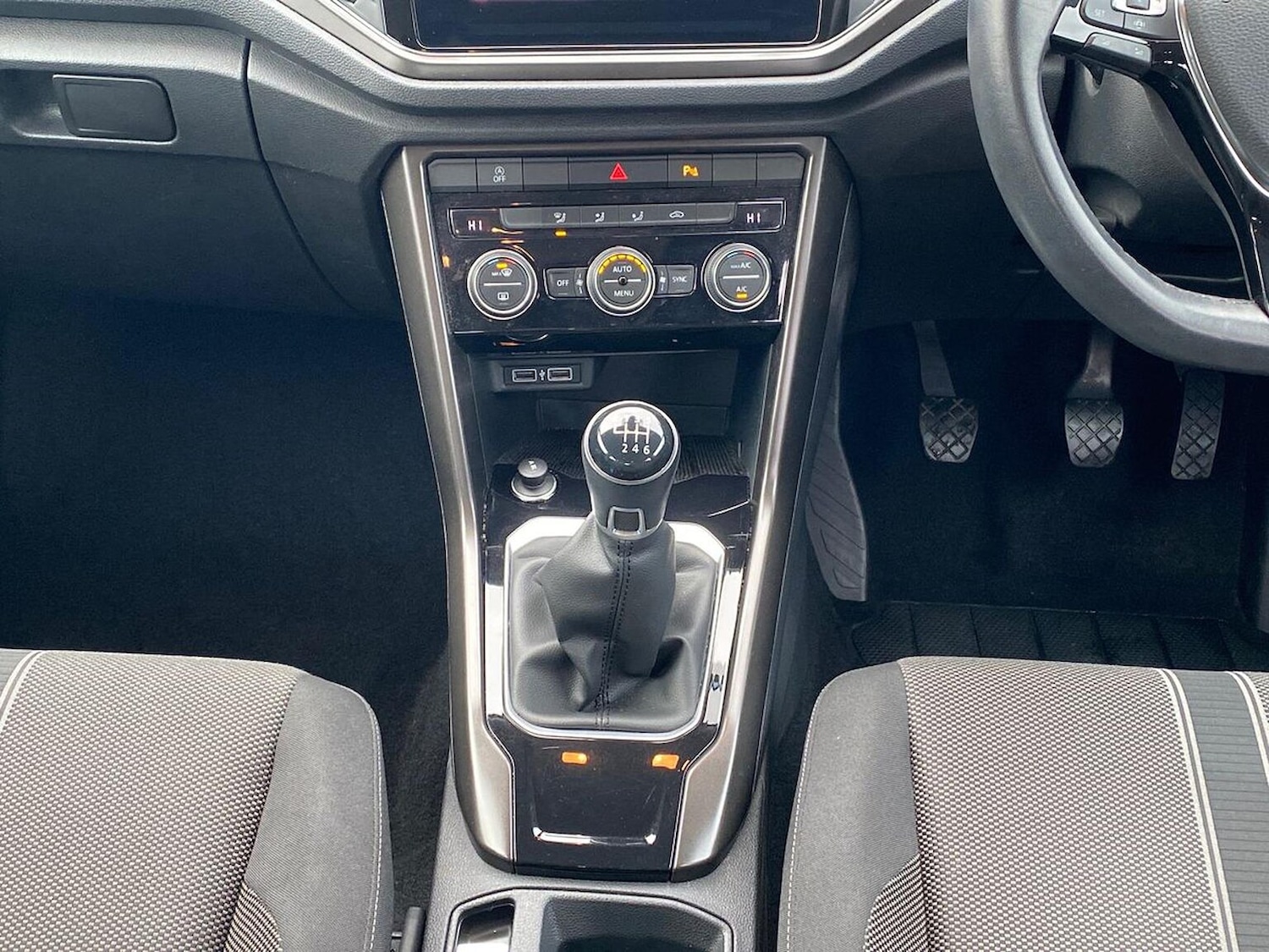 Used Volkswagen T-Roc 2020 for sale - 76571020: Photo 13