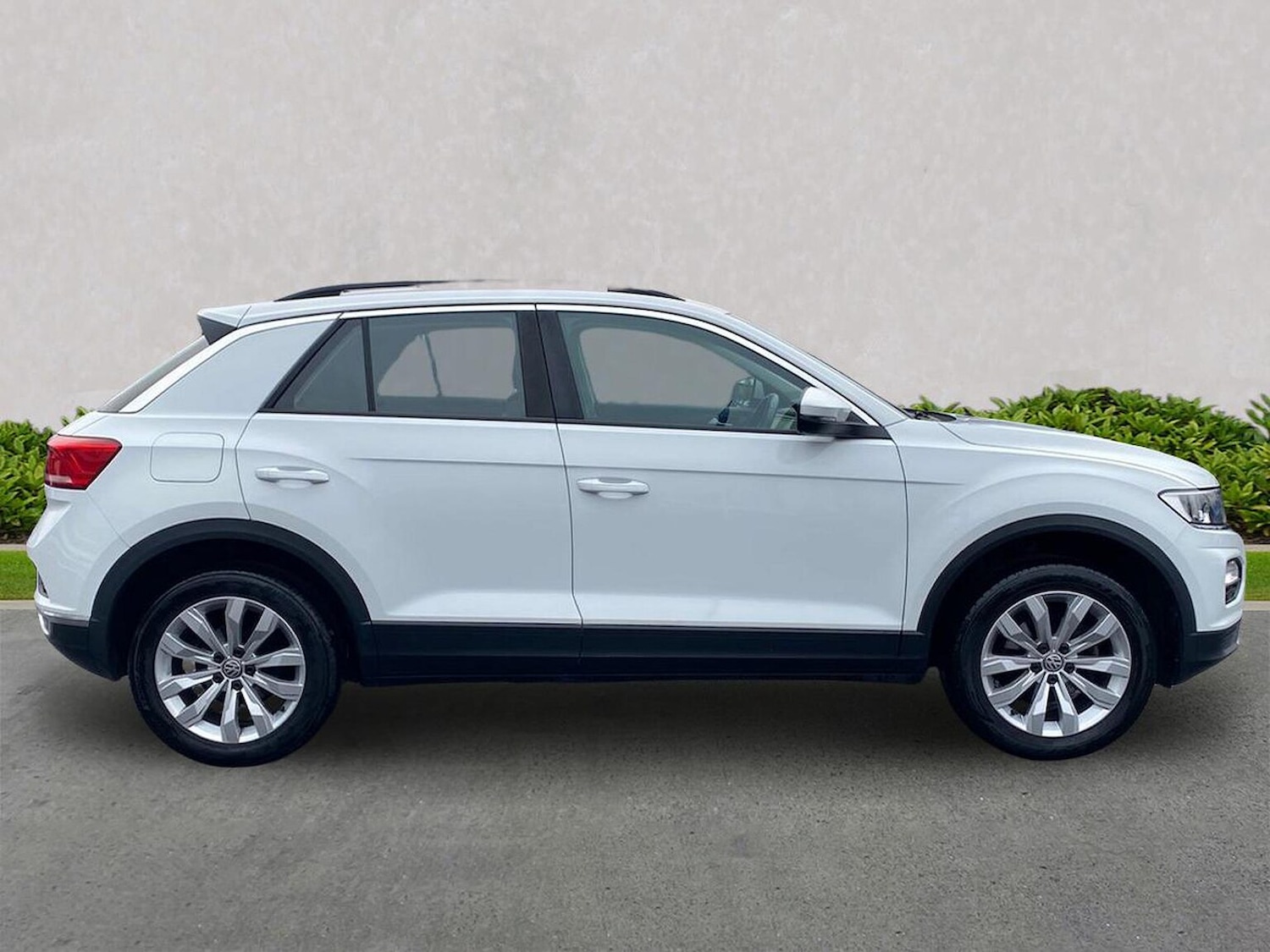 Used Volkswagen T-Roc 2020 for sale - 76571020: Photo 3
