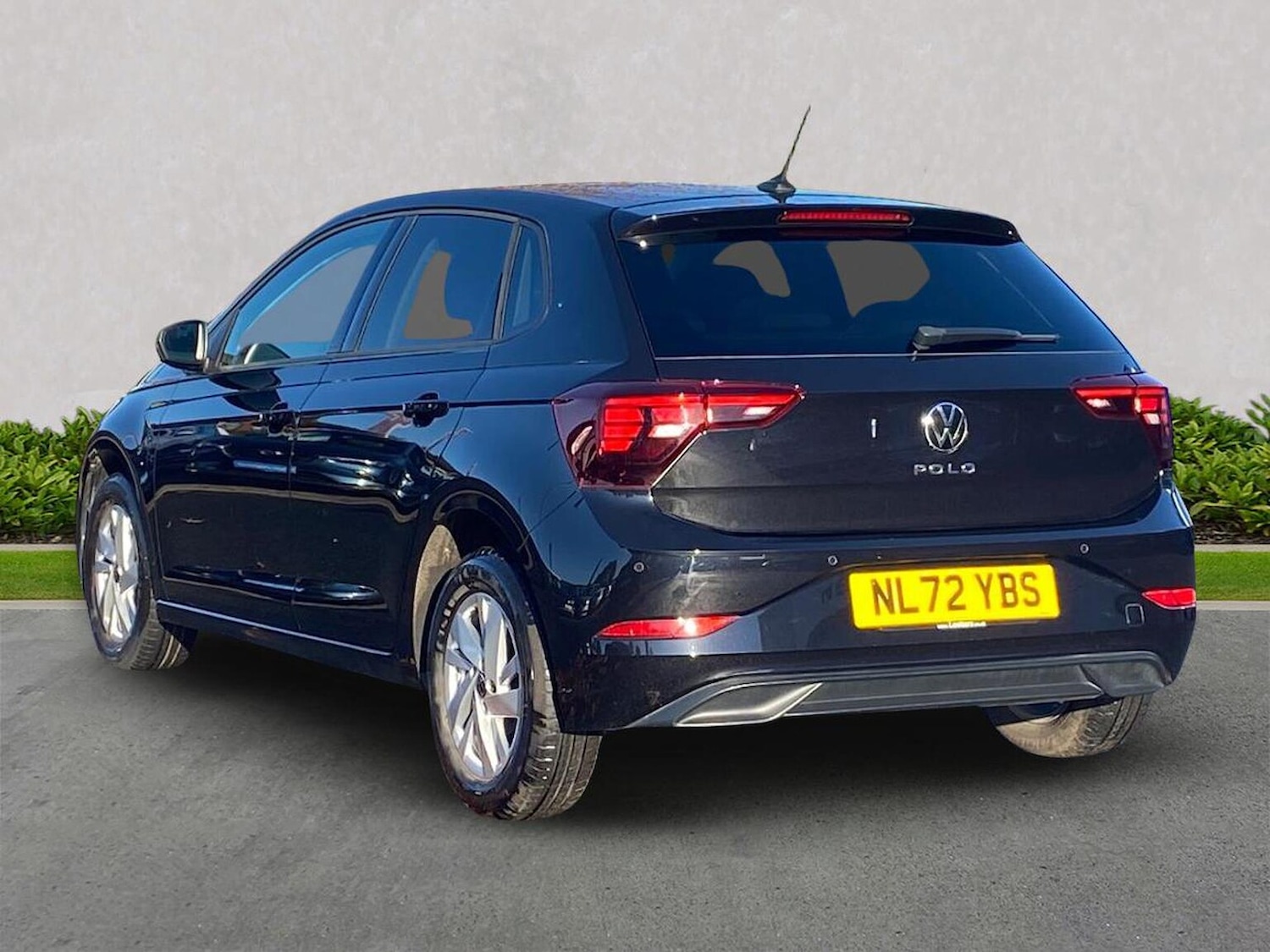 Used Volkswagen Polo 2022 for sale - 76357981: Photo 2