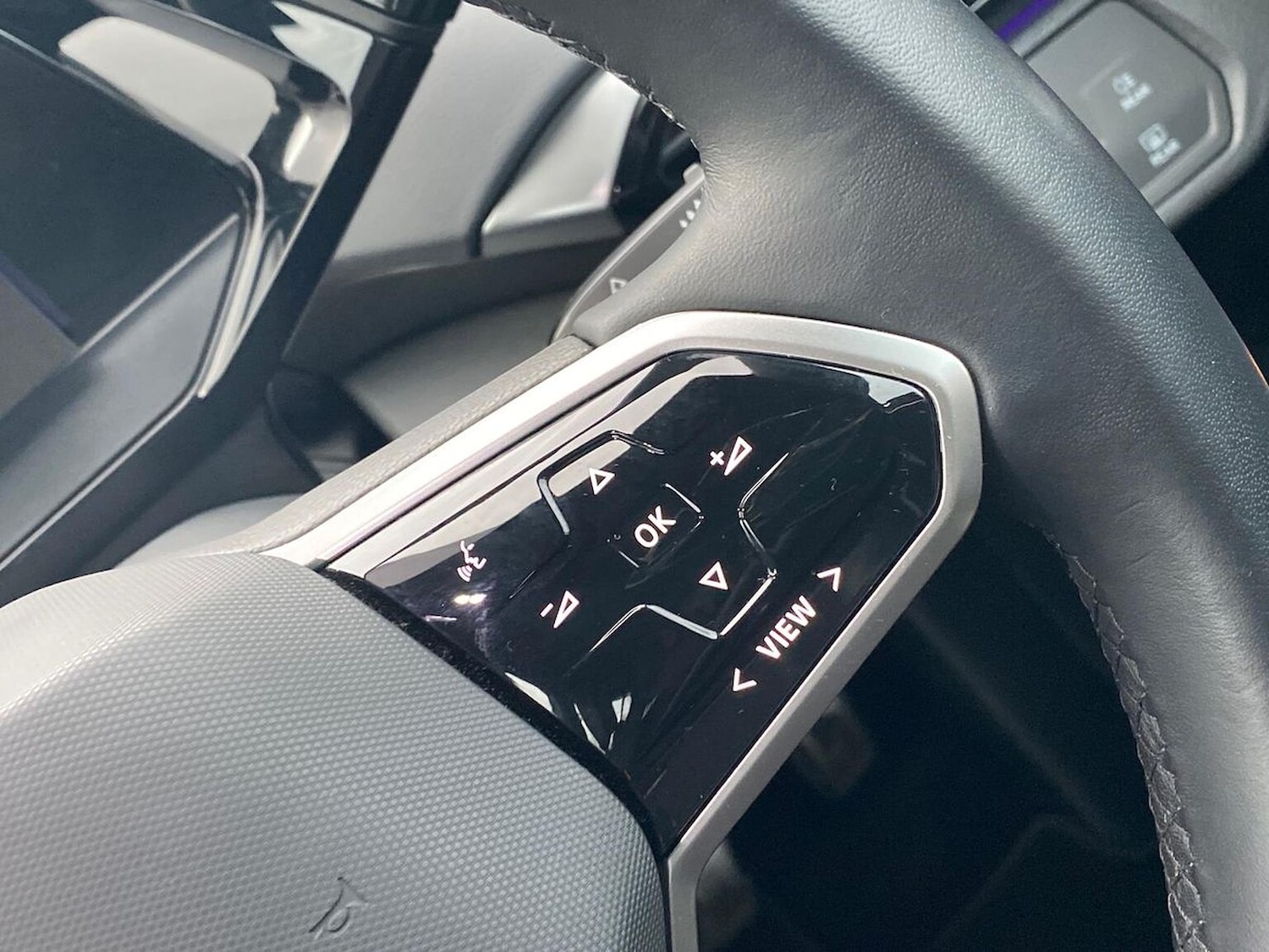 Used Volkswagen ID.4 2023 for sale - 77687999: Photo 25