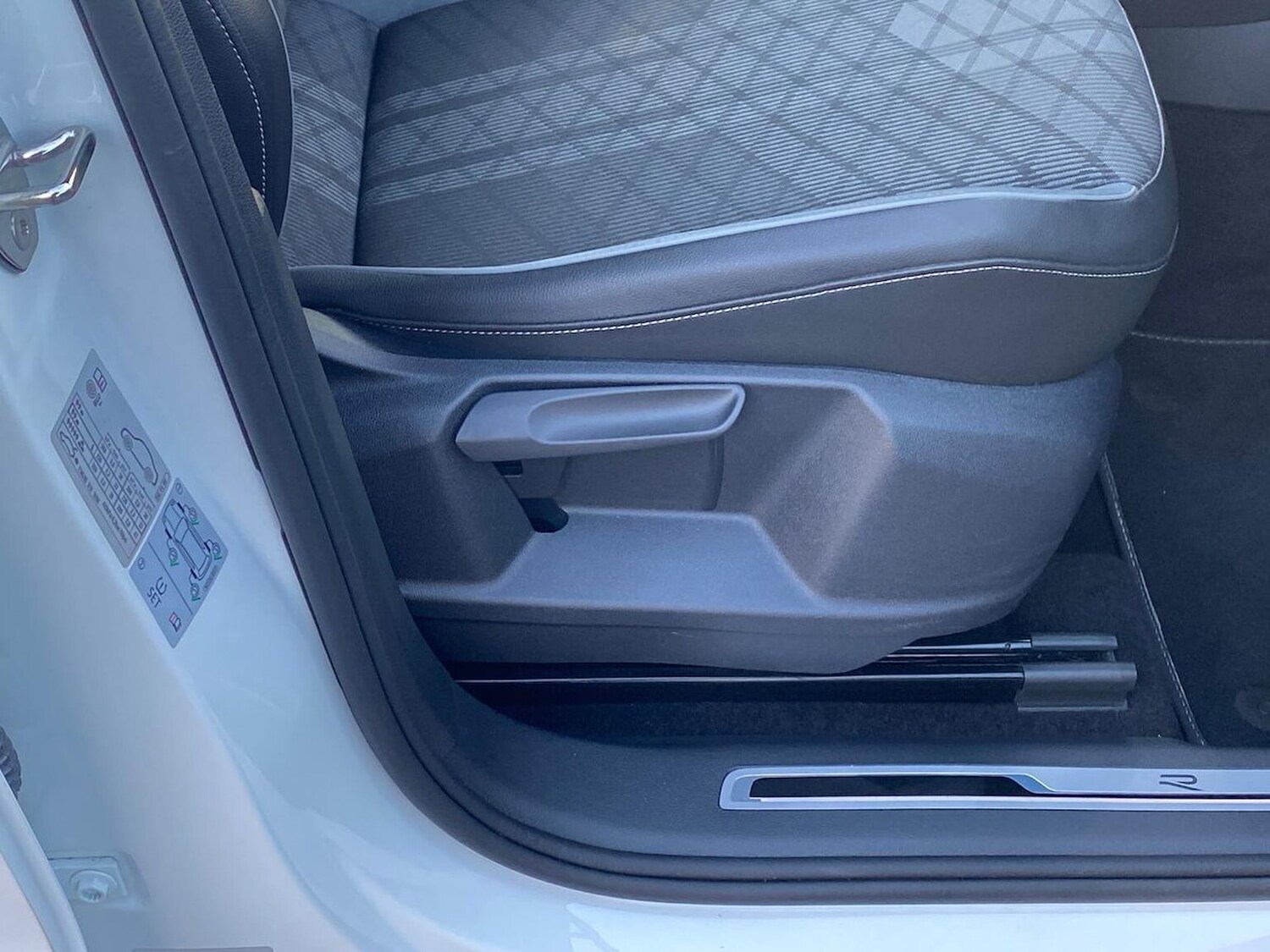 Used Volkswagen Tiguan 2023 for sale - 76437292: Photo 29