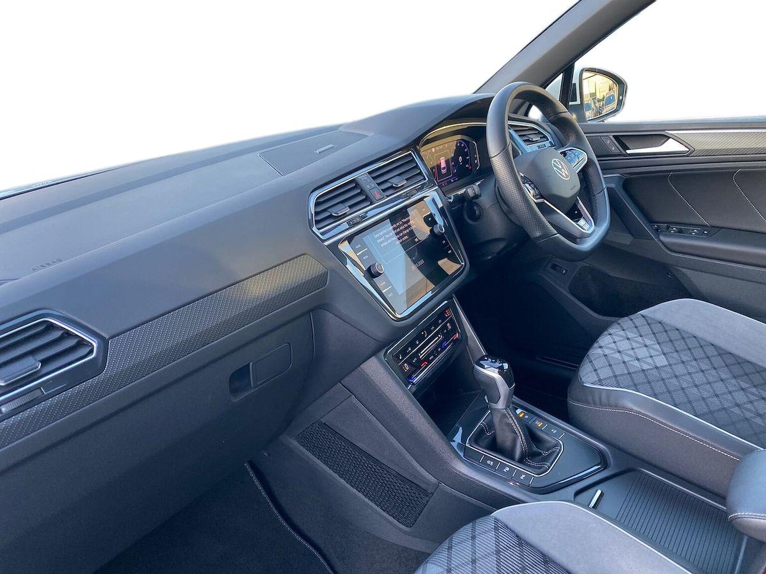 Used Volkswagen Tiguan 2023 for sale - 76437292: Photo 7