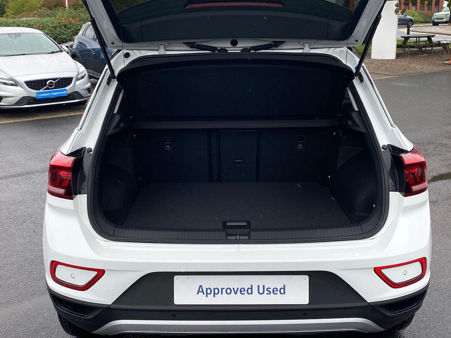 Used Volkswagen T-Roc 2025 for sale - 76157297: Photo 17