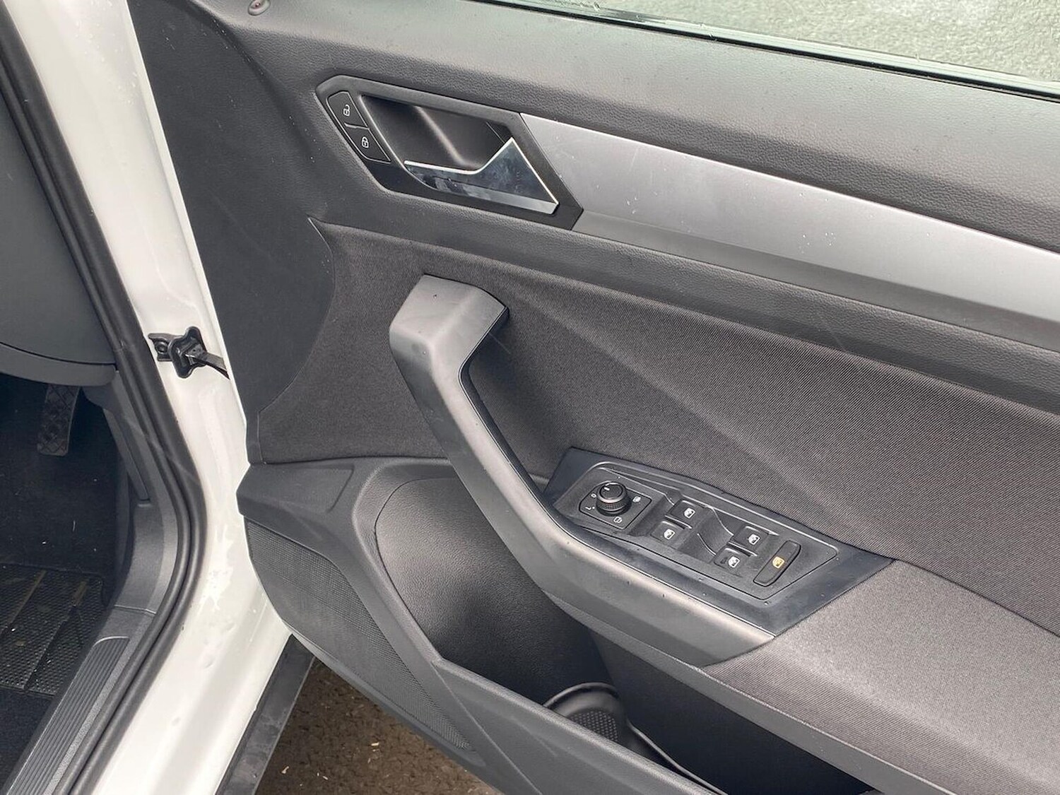 Used Volkswagen T-Roc 2025 for sale - 76157297: Photo 21