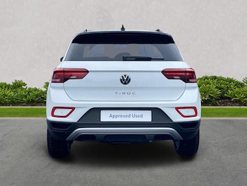 Used Volkswagen T-Roc 2025 for sale - 76157297: Photo 4