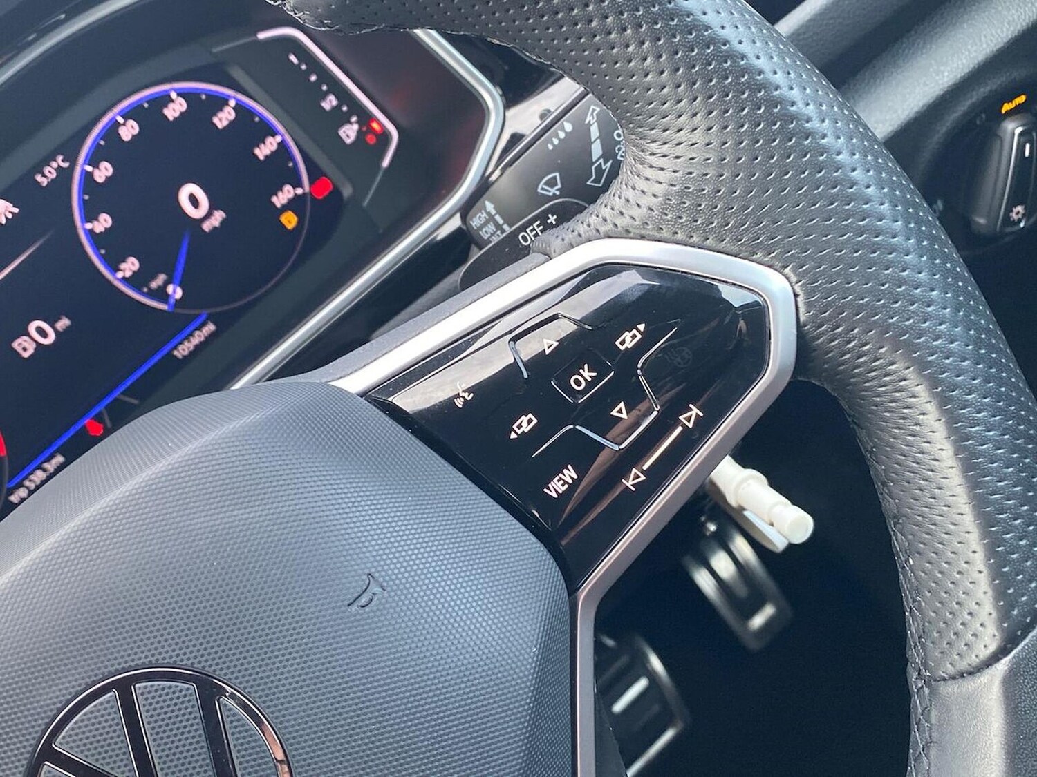 Used Volkswagen T-Roc 2022 for sale - 77688011: Photo 25