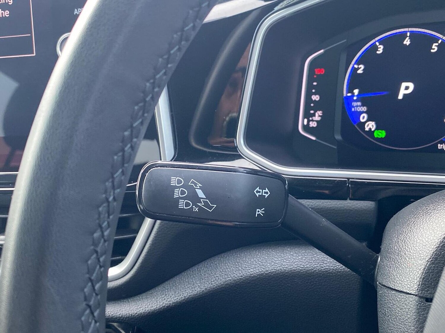 Used Volkswagen T-Roc 2022 for sale - 77688011: Photo 28