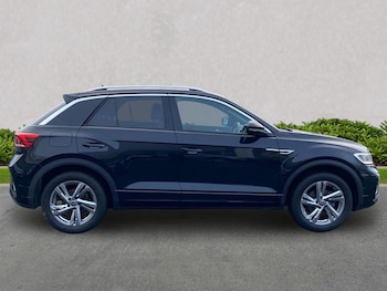 Used Volkswagen T-Roc 2022 for sale - 77688011: Photo