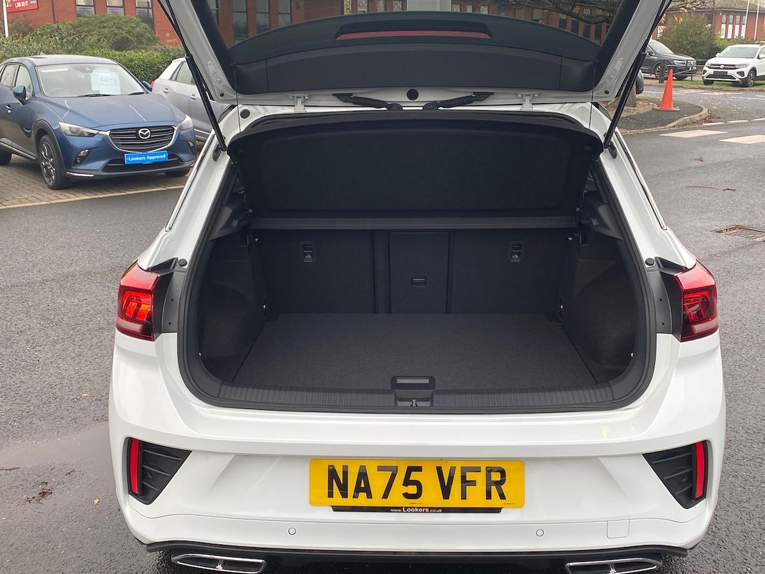 Used Volkswagen T-Roc 2025 for sale - 76492378: Photo 17