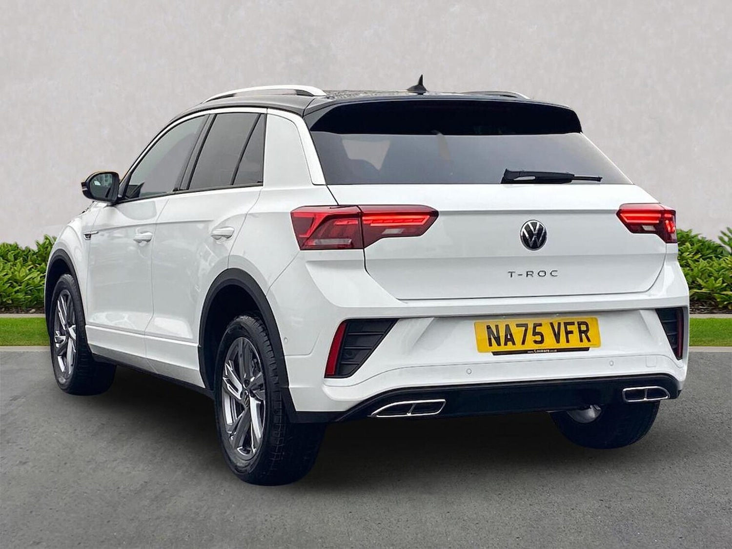 Used Volkswagen T-Roc 2025 for sale - 76492378: Photo 2