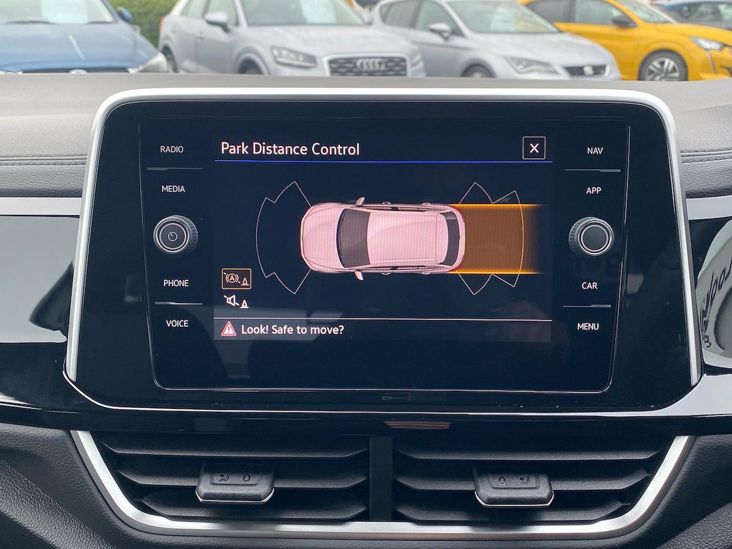 Used Volkswagen T-Roc 2025 for sale - 76492378: Photo 23