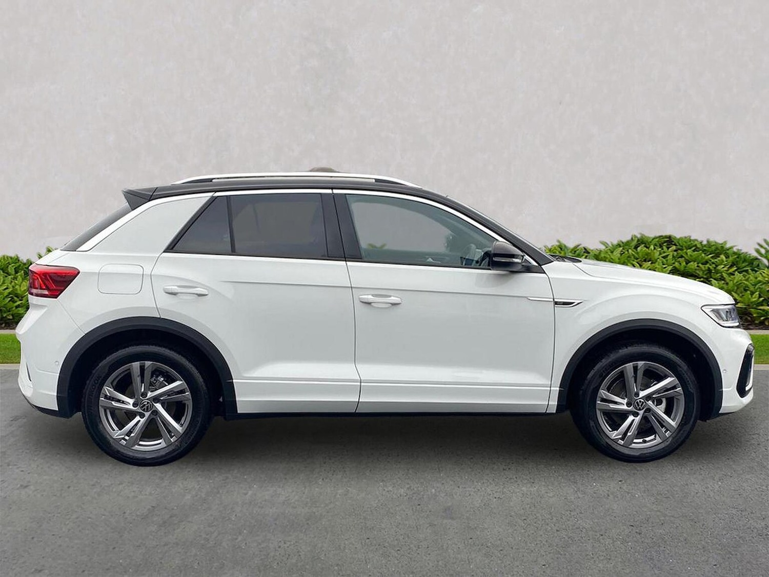 Used Volkswagen T-Roc 2025 for sale - 76492378: Photo 3