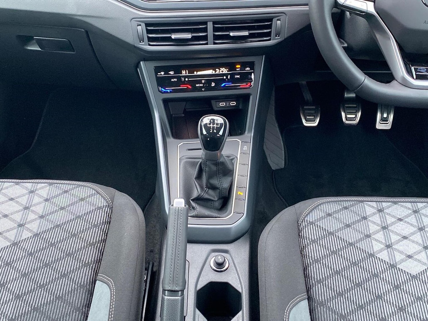 Used Volkswagen Polo 2025 for sale - 76821700: Photo 13