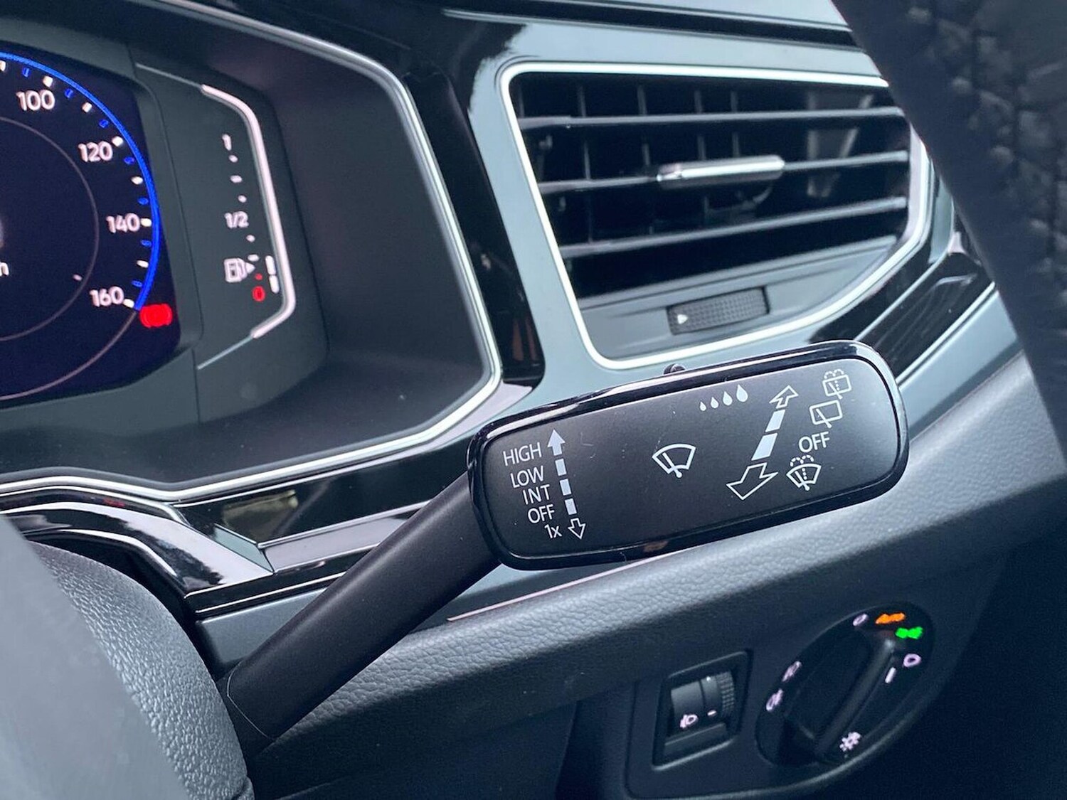 Used Volkswagen Polo 2025 for sale - 76821700: Photo 27