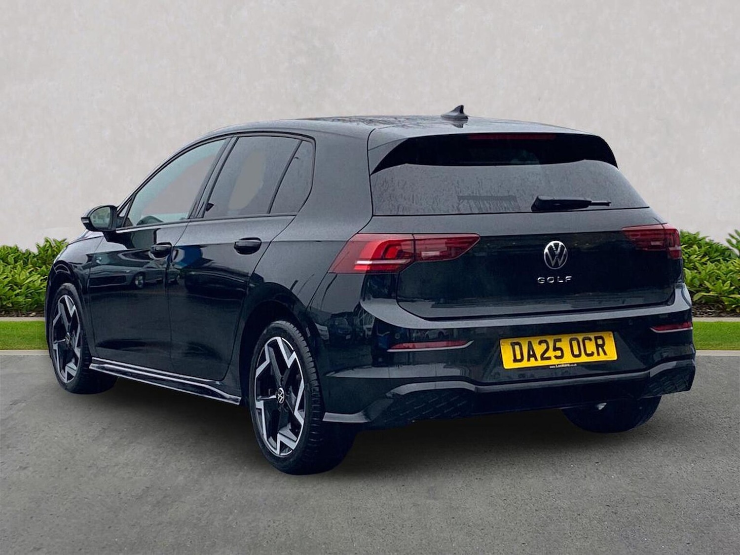 Used Volkswagen Golf 2025 for sale - 76963472: Photo 2